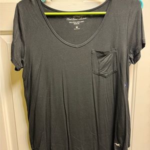 Hollister flowy front pocket tshirt